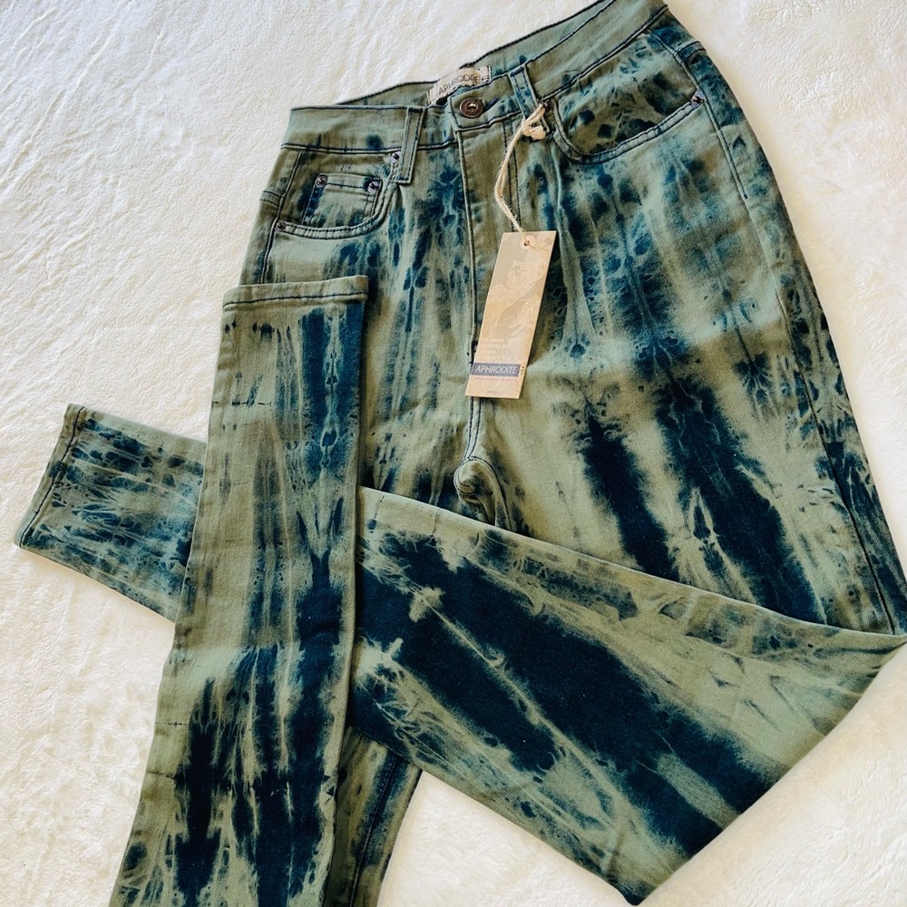 HIGH RISE AUTHENTIC AMERICAN DENIM